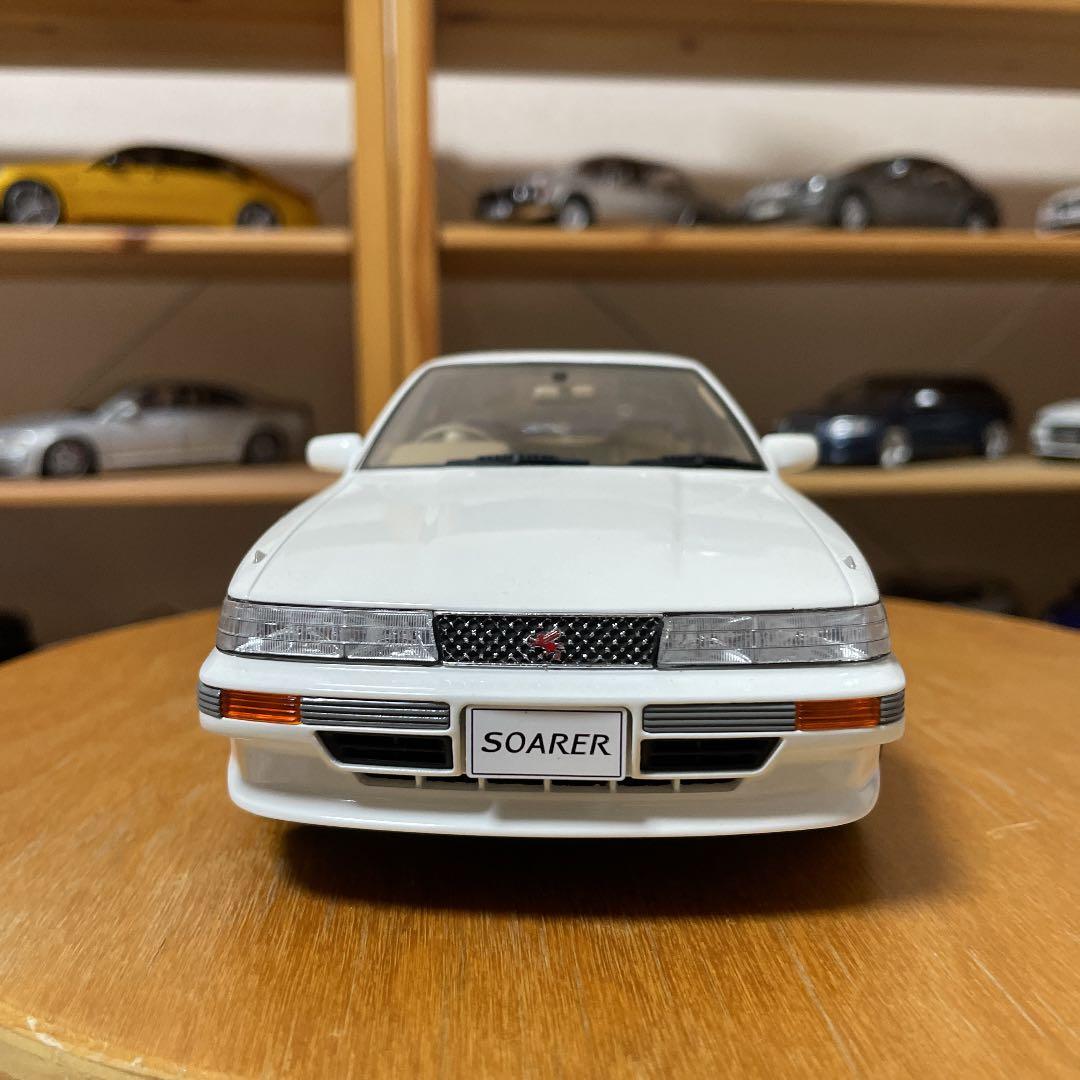 ミニカー 1/18 TOYOTA SOARA 3.0GT-LIMITED