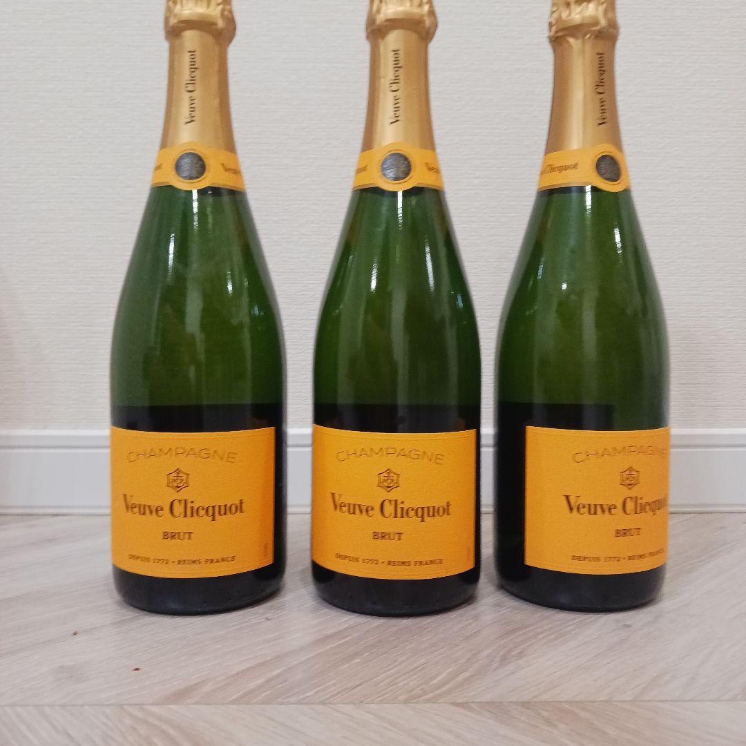 Veuve Clicquot Brut シャンパン 750ml