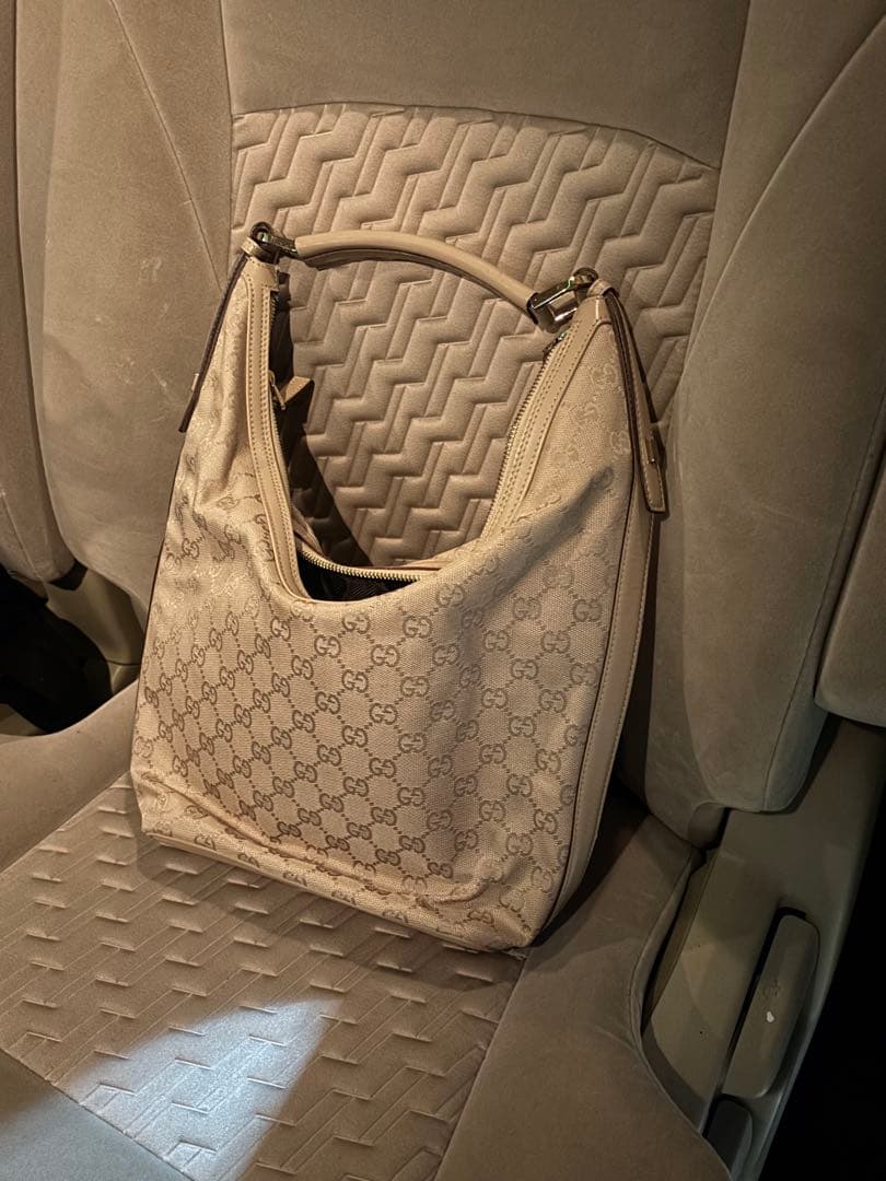 最終値下げ　Gucci グッチ　GG柄　ベージュ ショルダー　レディース　極美品