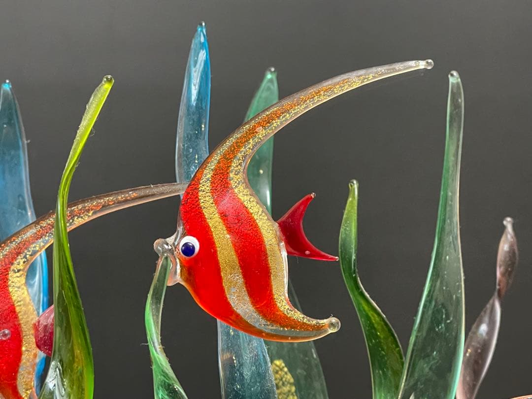 【中澤研一郎】作　ガラス工芸　熱帯魚　置物／ガラスケース付