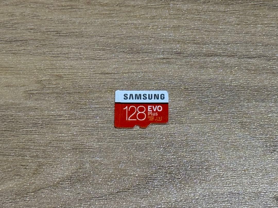 スイッチ本体＋マイクロSDカード128GB＋純正キャリングケース