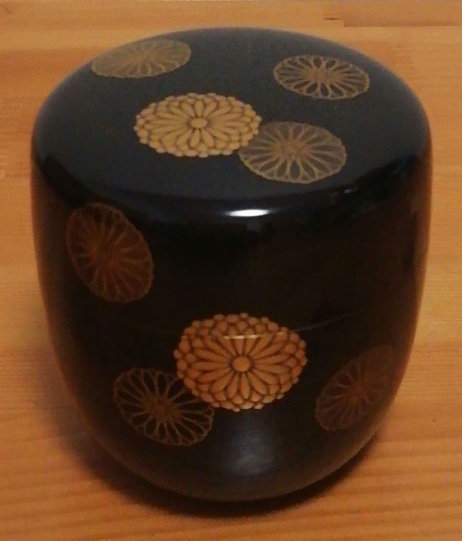 前端春斎作　粒菊　蒔絵　内銀　棗　共箱　茶道具