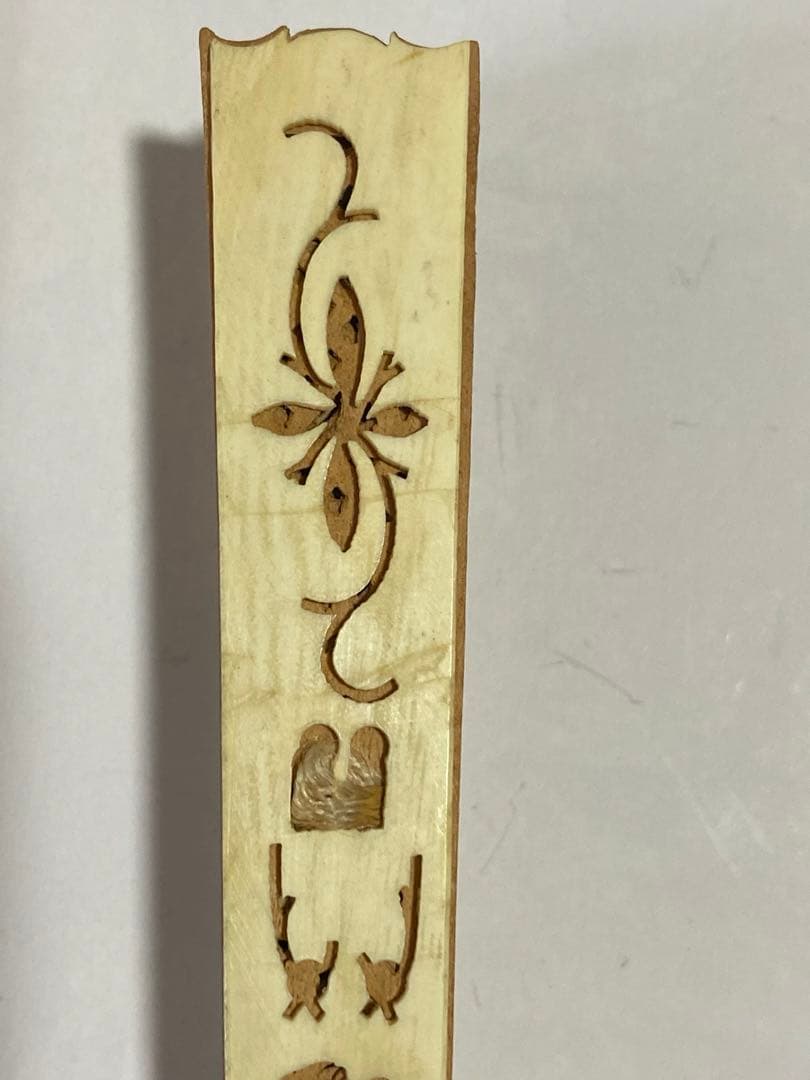 ♦️中国 香港 伝統工芸 透かし彫り 扇子 扇？骨？鹿角 置物飾り 団扇 骨董品