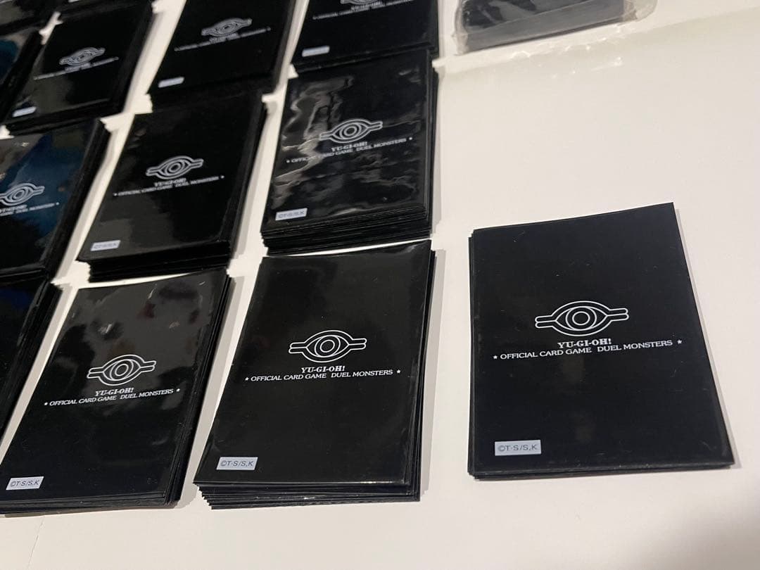 midnightfiend　遊戯王　ウジャト眼　公式初期スリーブ　400枚