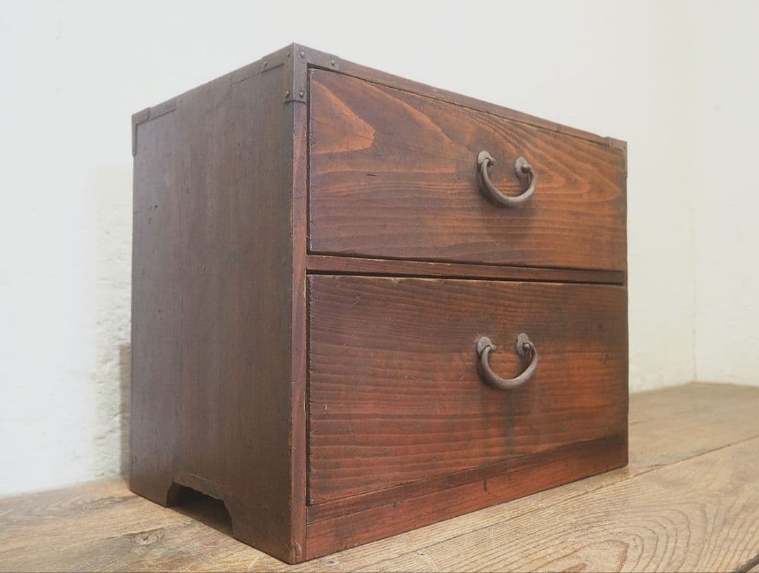 1374 レトロな杉の小引き出し　収納棚　小箪笥　ケース　古家具　アンティーク