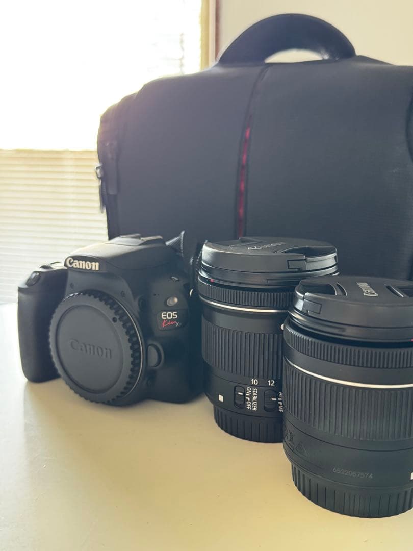 Canon EOS X9デジタル一眼レフカメラ 2本レンズ付き