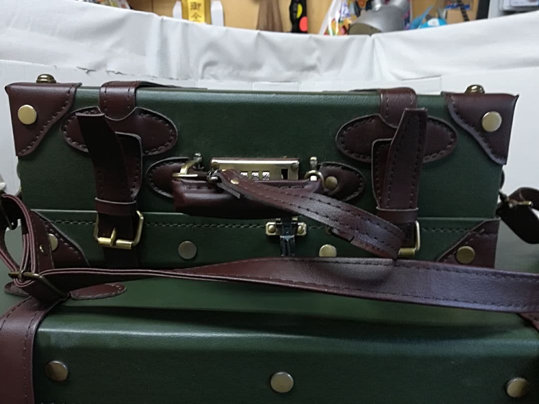 キャリーケース旅行カバン