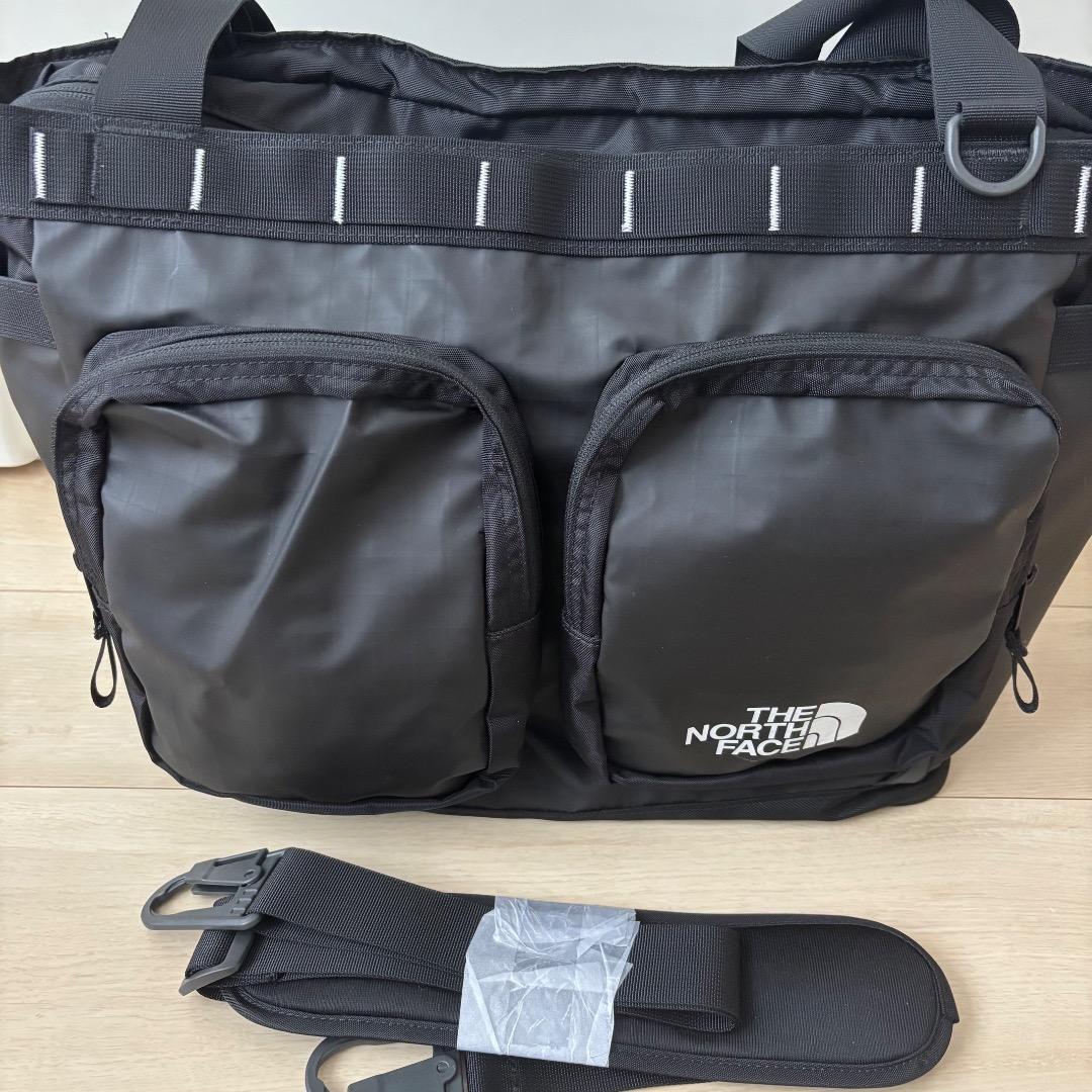 【超美品・海外限定】ザ・ノースフェイス ベースキャンプボイジャートート 25L