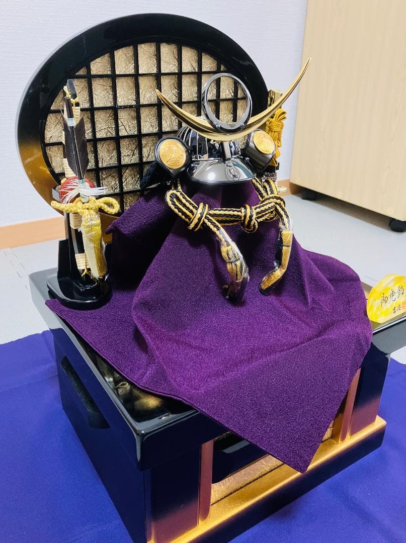 ⭐️大幅値下げ⭐️美品【五月人形】吉徳　黒絲縅 上杉謙信公 兜5号収納箱飾り