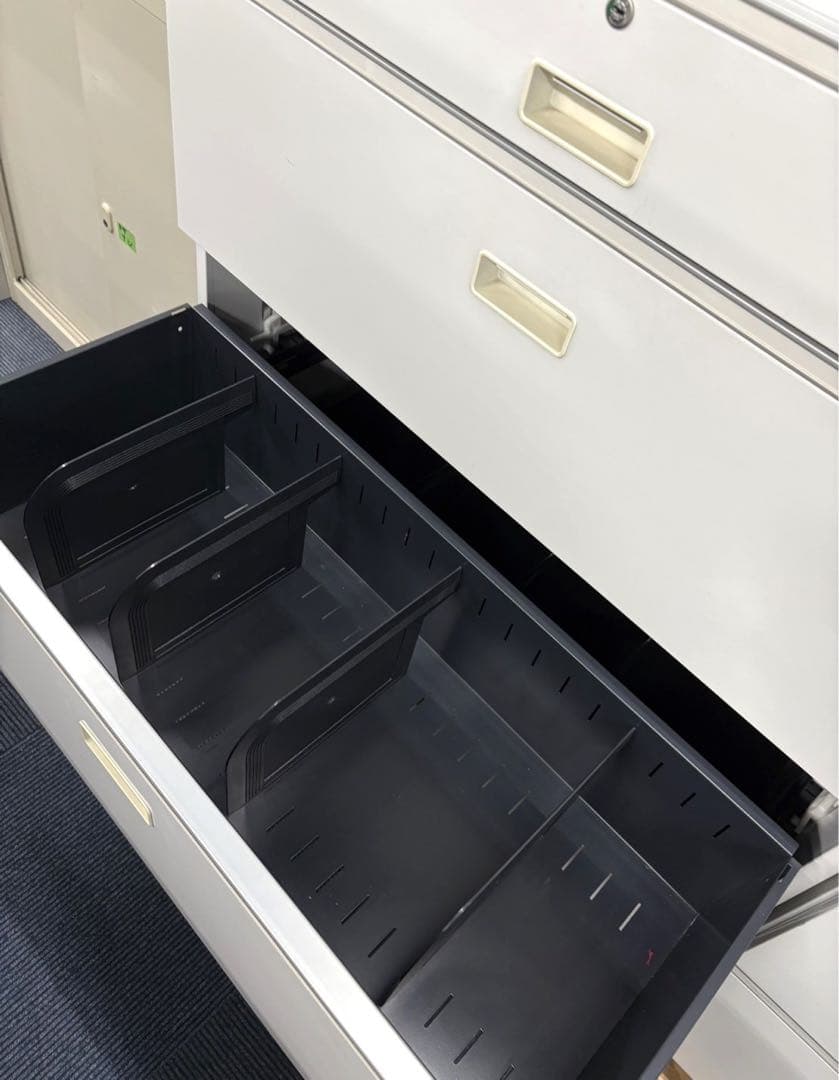 シンラインキャビネット 4段 HFM-109AFS-W9 鍵付き 静岡県富士市発