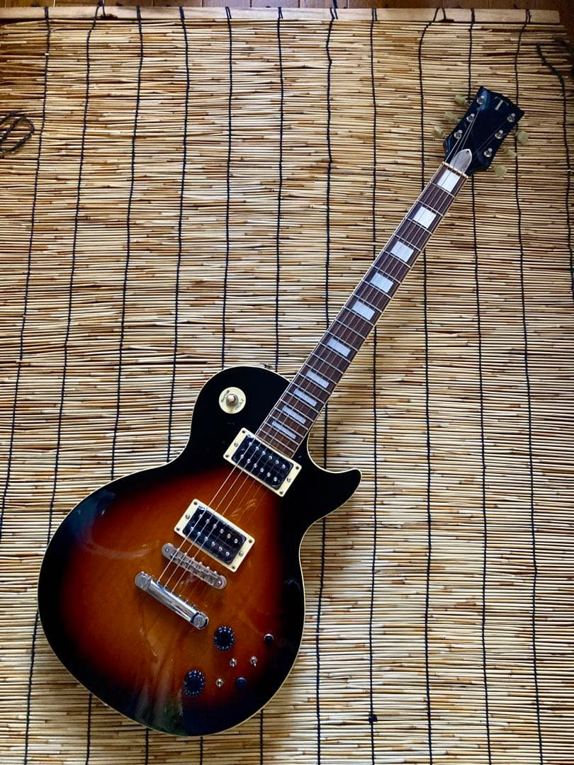 ☆ヨッピー　☆メーカー名「T」 モディファイして新機能搭載したレスポール