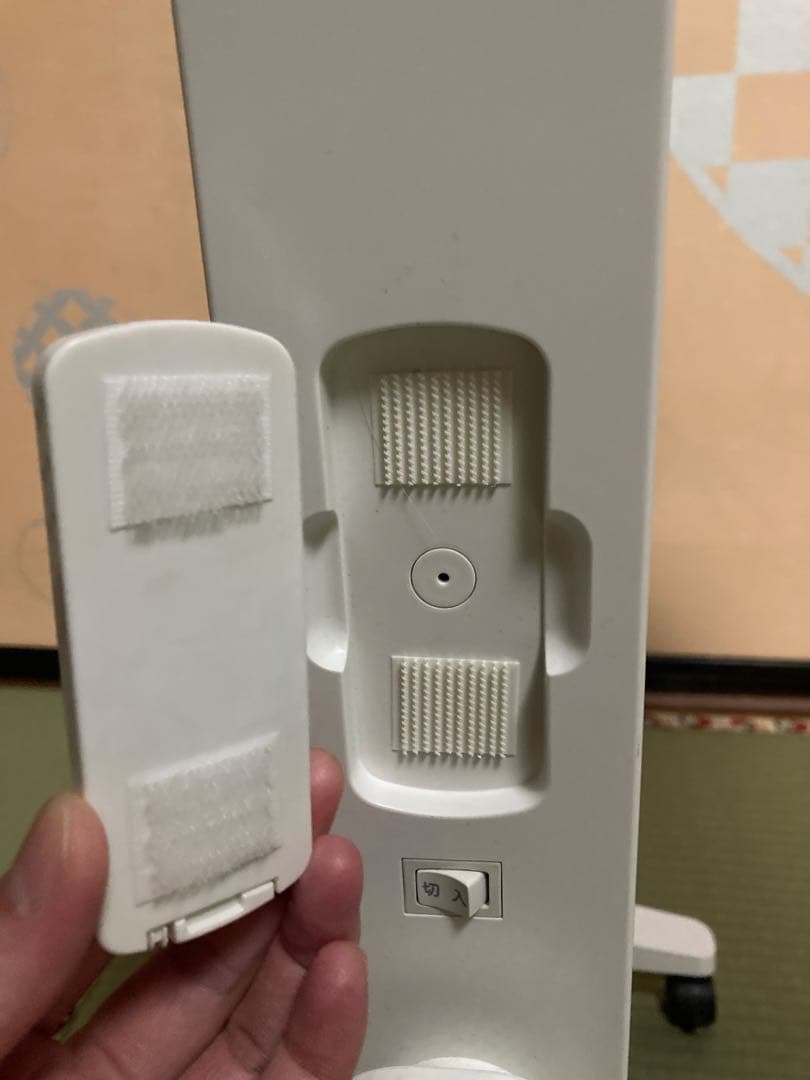 siroca 遠赤軽量ヒーター　かるポカ　SNーM251 22年製