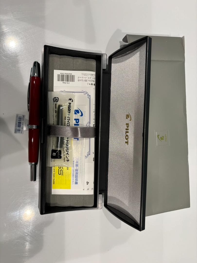 パイロット 万年筆 キャップレス 中字 ディープレッド FCN-1MR-DR-M