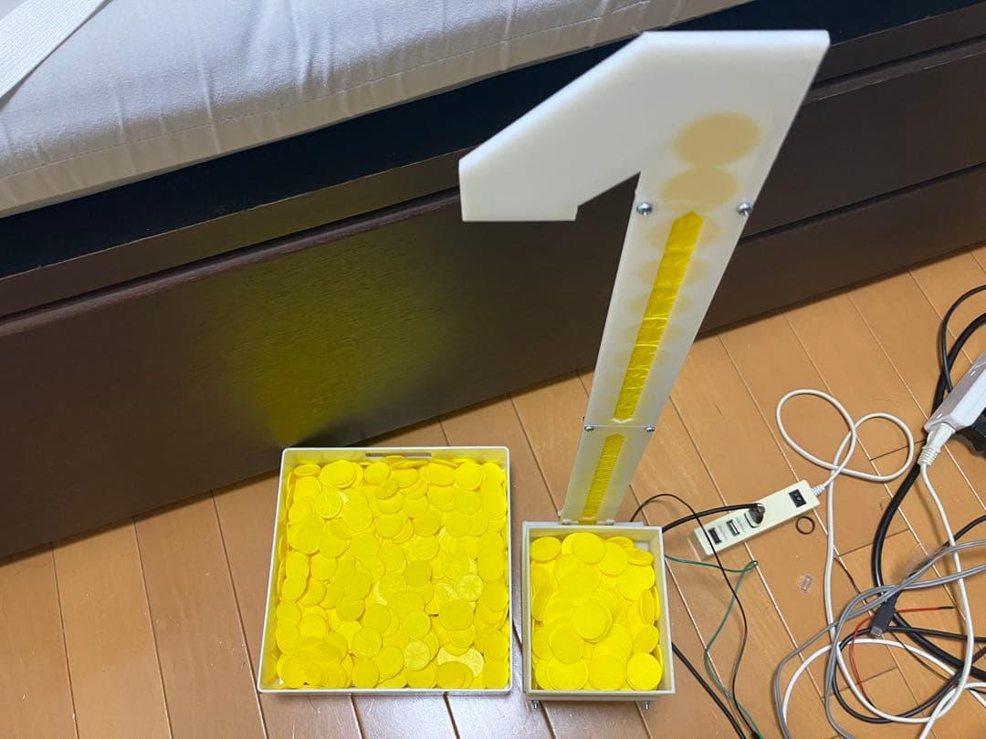 【専用】 特注メダルホッパー ＆ 樹脂メダル2000枚 セット