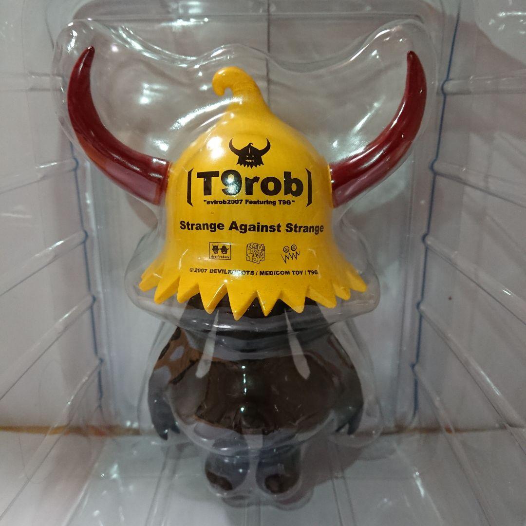 ヴァイナルコレクティブルドールズNo.98 evirob 2007 T9rob