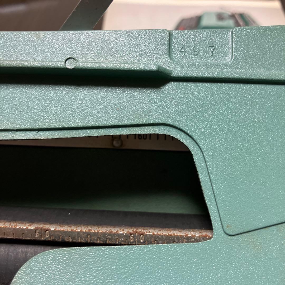 ほぼ完動品　タイプライターOlivetti Lettera 32 #497