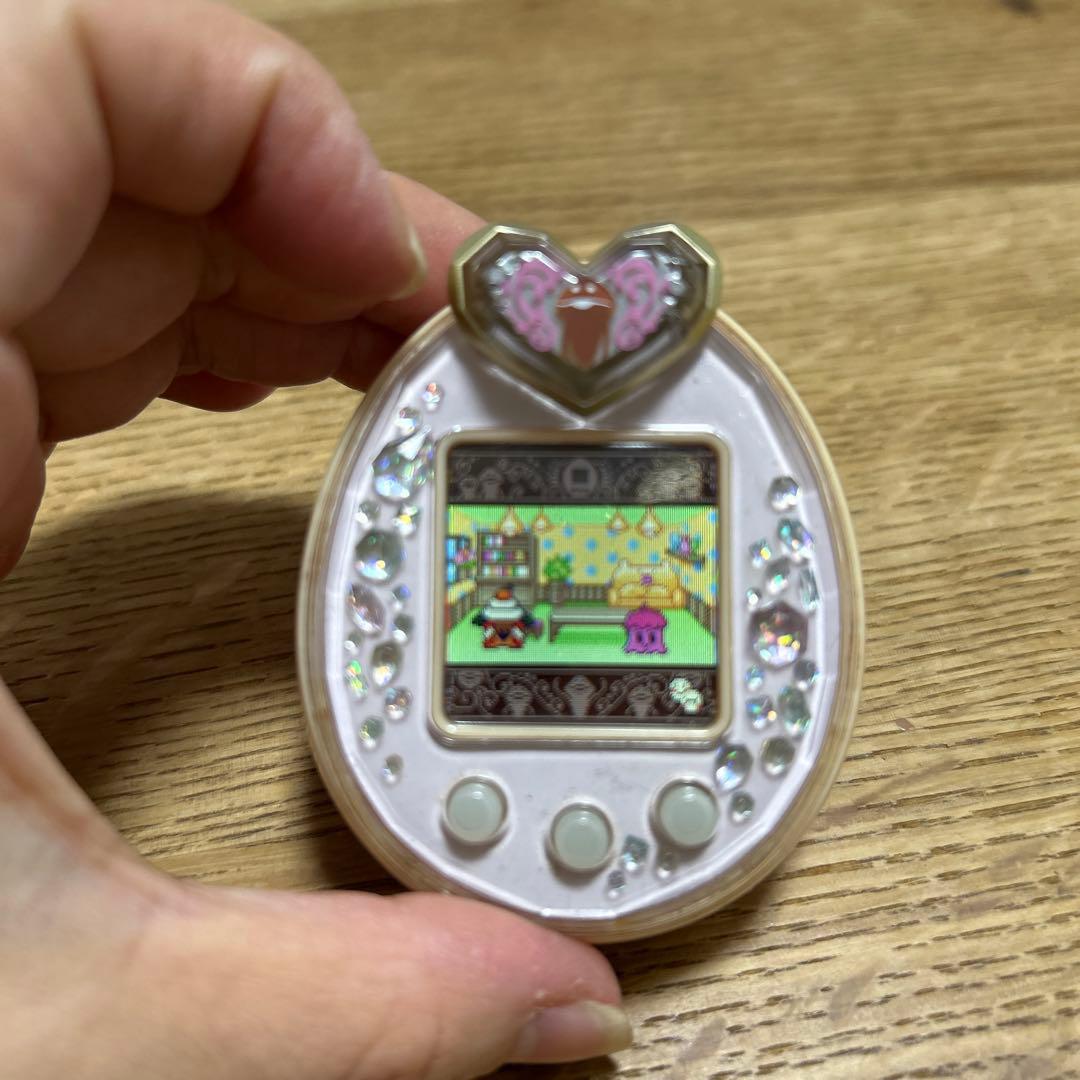 d*3様 たまごっちピース　Tamagotchi P's ピンク本体　たまデコピ