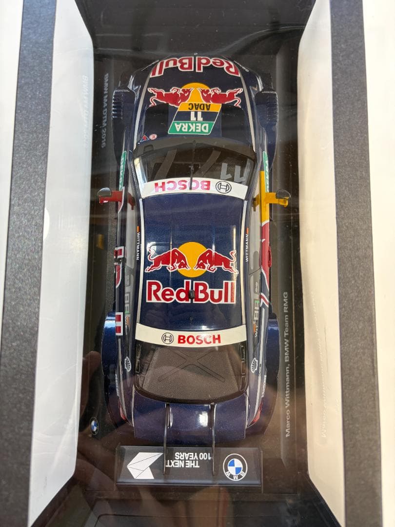 希少【極美品】BMW M4 DTM 2016 1/18 レッドブル仕様