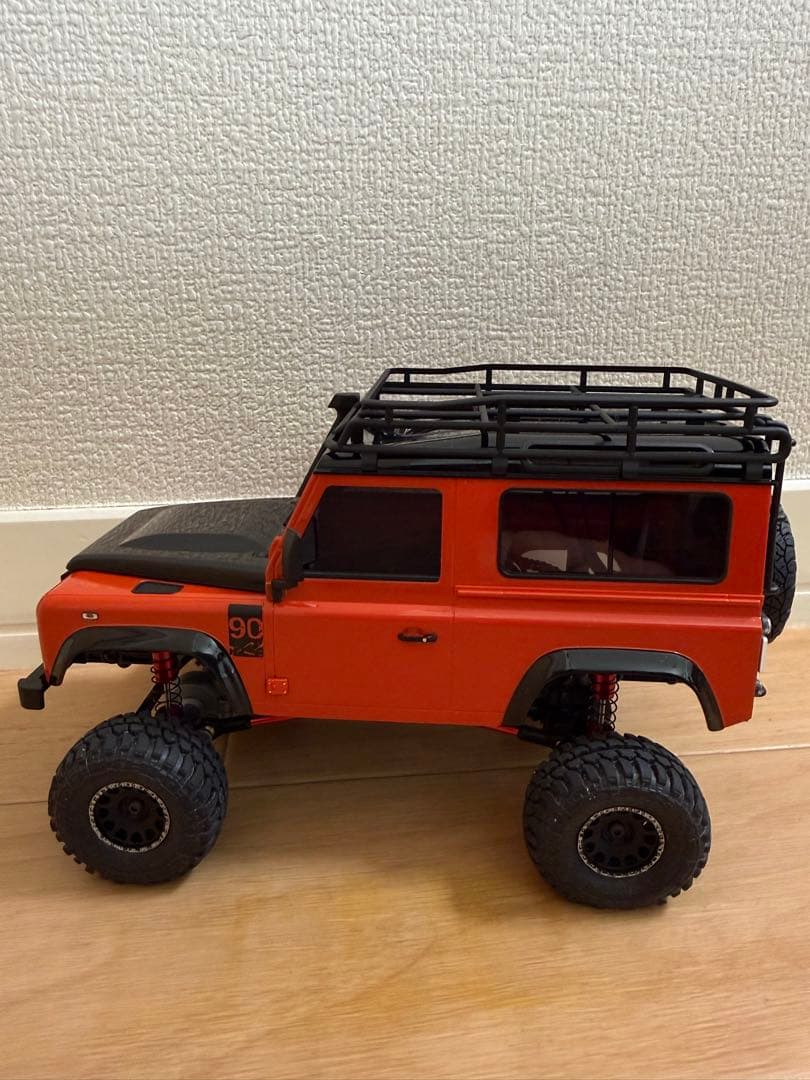 ミニッツ4×4 DEFENDER ルーフラック付き