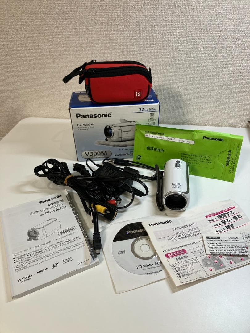 パナソニック Panasonic HC-V300M ビデオカメラ 箱・ケース付