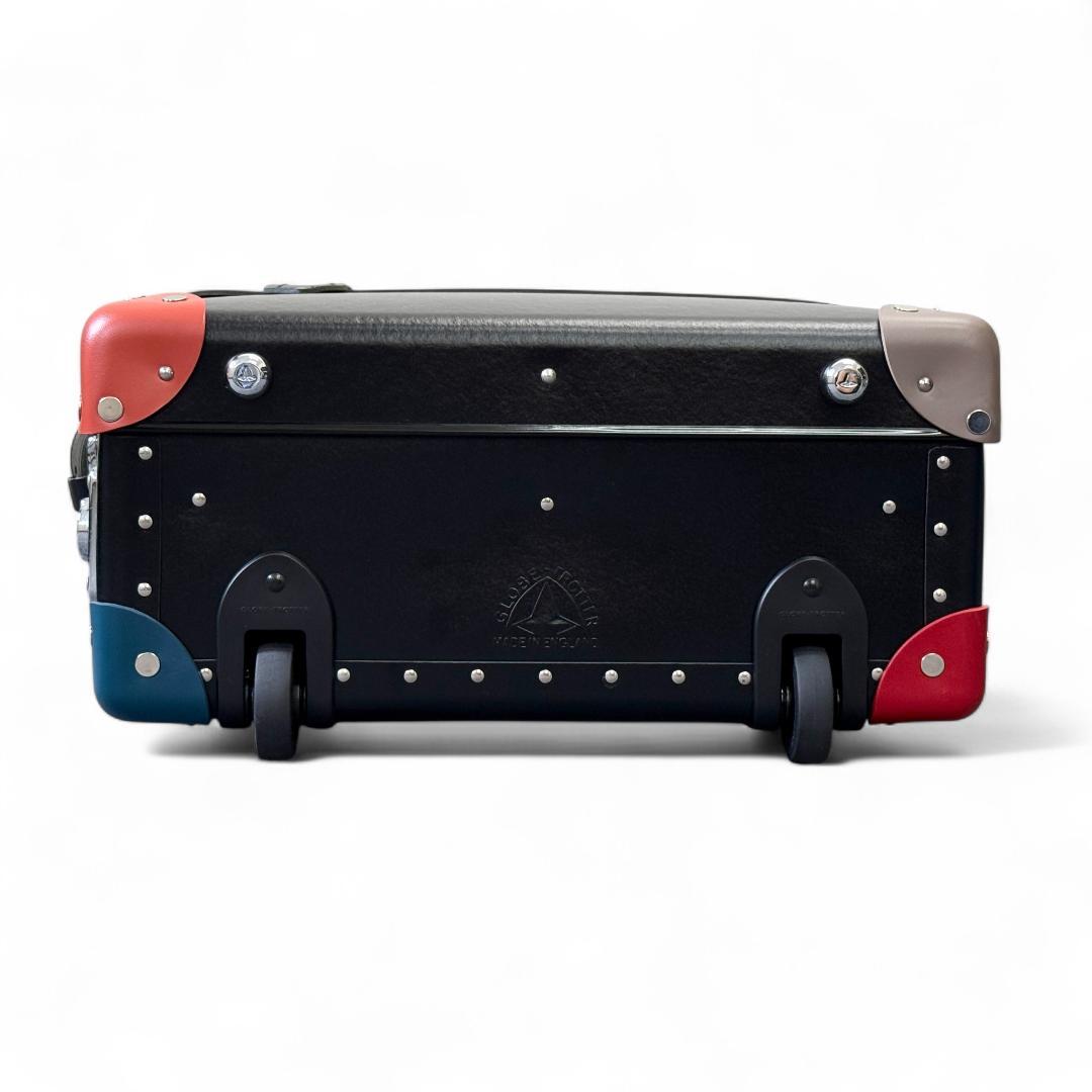 M5242 グローブトロッター ヴァルカンファイバー×レザー トラベルケース