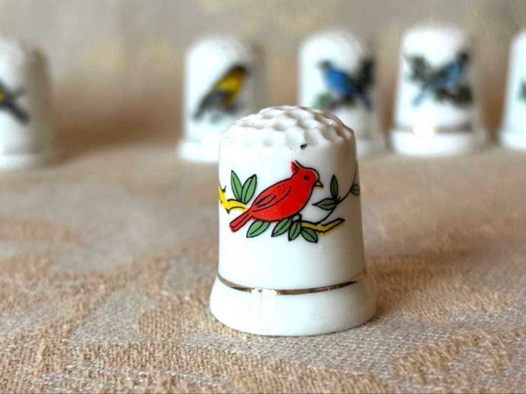 お買い得！陶磁器製 鳥と花のシンブル（指貫）11個セット