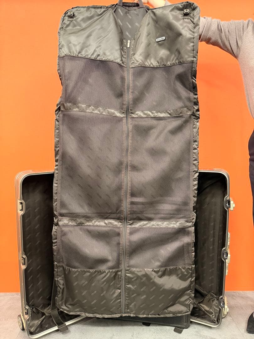 【正規品/美品】RIMOWA リモア TOPAS TITANIUM82L 【A】