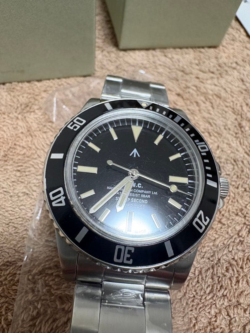 【美品】ナバルウォッチ スウィープセコンド クォーツ 腕時計