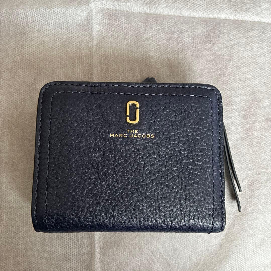 新品マークジェイコブス　二つ折り財布