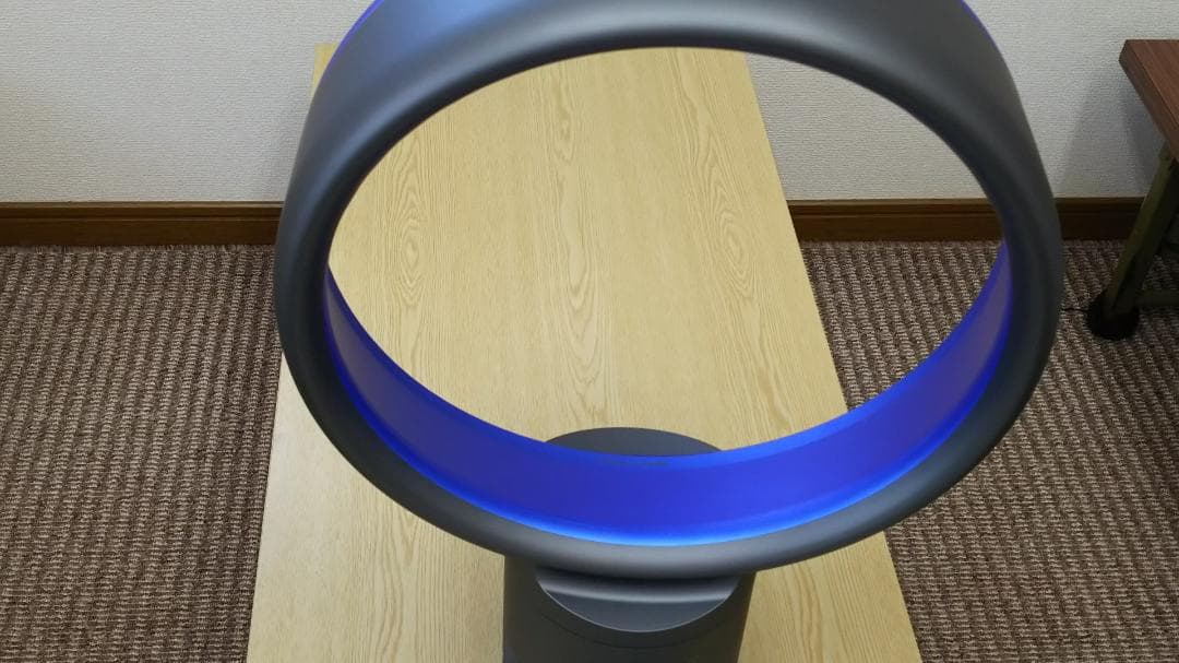 dyson am01テーブルファン30cm 羽根なし扇風機 青色リング