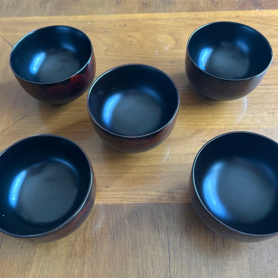 輪島塗り汁椀　黒い漆塗りの椀5個セット　桐箱入り美品