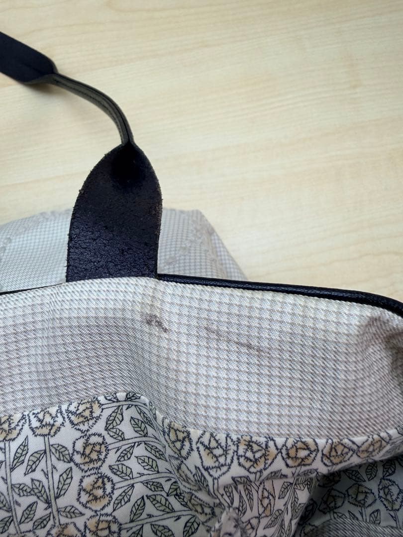 ミナペルホネン　タンバリン&レザーバッグ　花柄内側