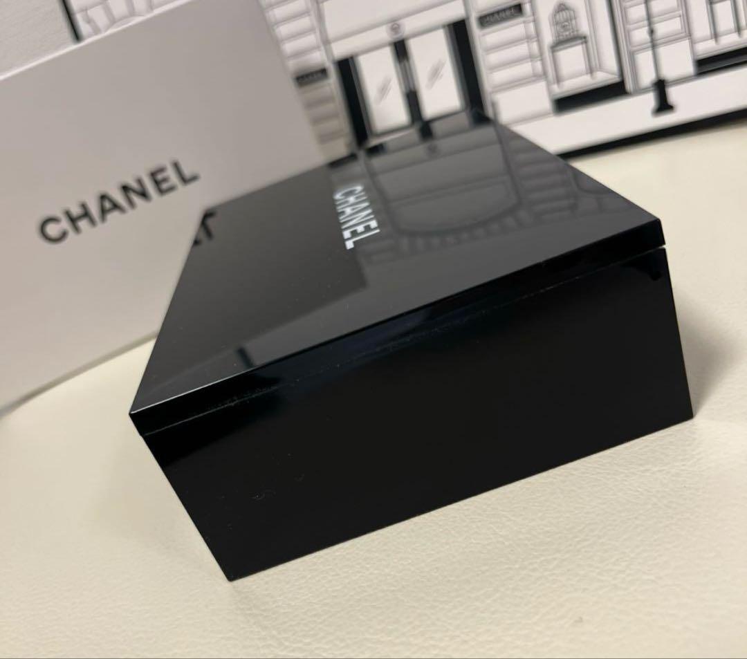 CHANEL シャネル ミラー付きボックス マルチケース ノベルティー