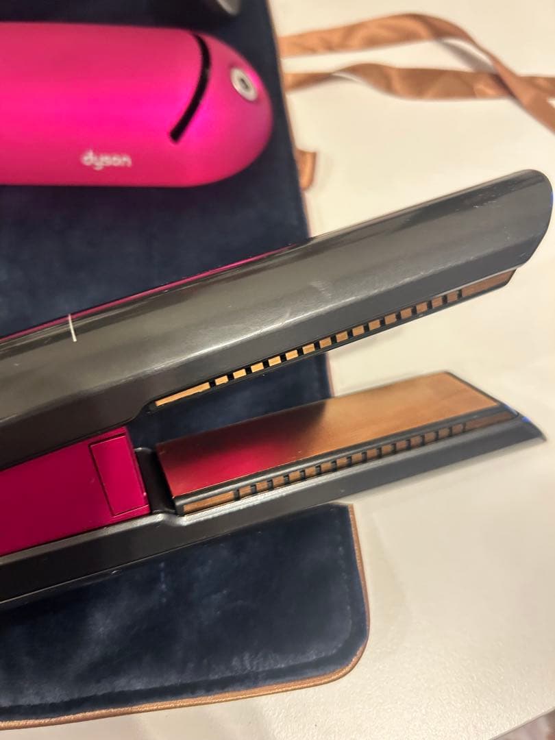 Dyson ストレートヘアアイロン ブラック・ピンク