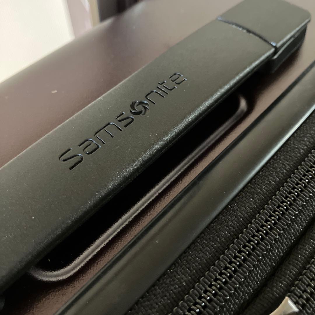 Samsonite 軽量キャリーケース ダークパープル　スーツケース
