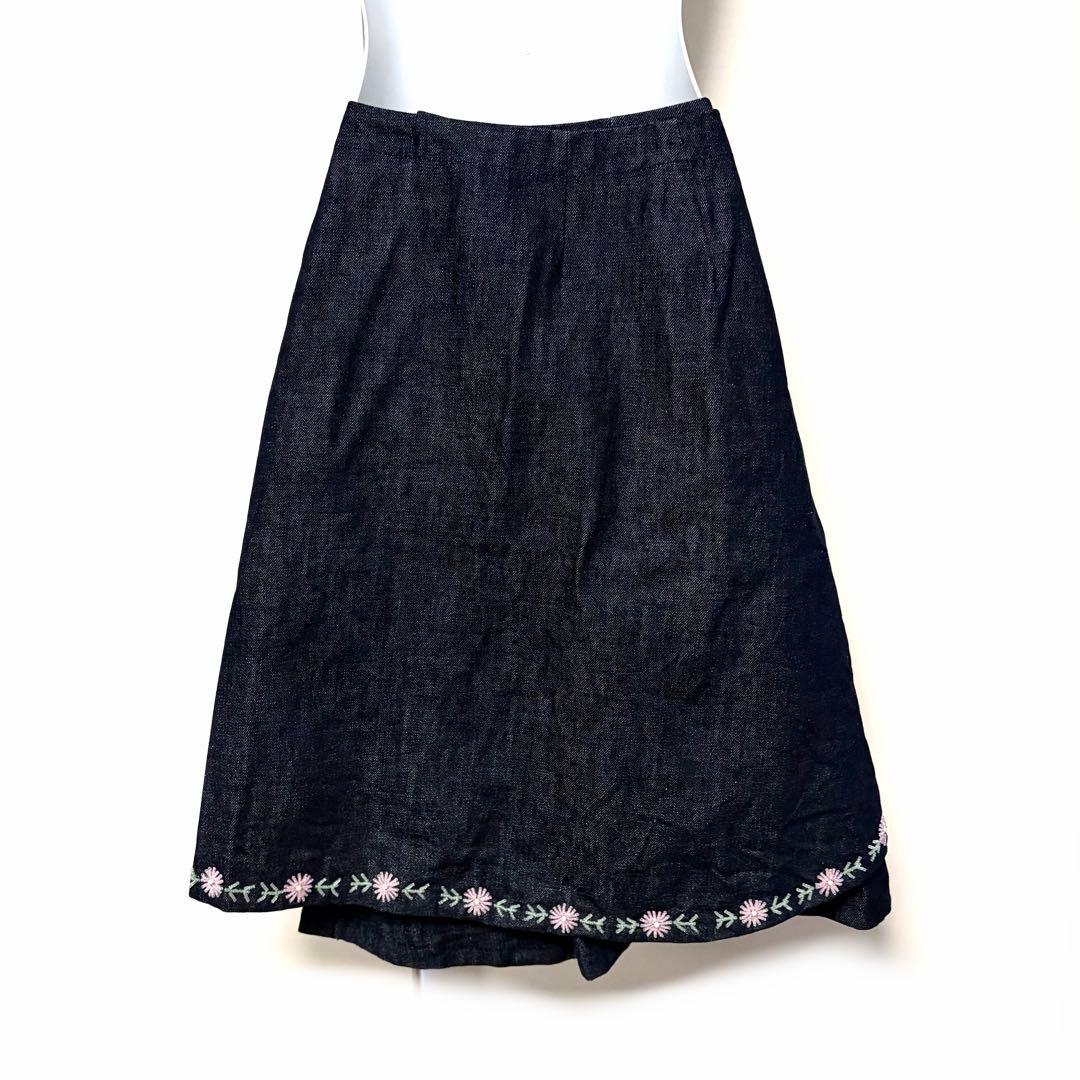 （美品）COMME des GARCONS tricot デニムスカート　ビーズ