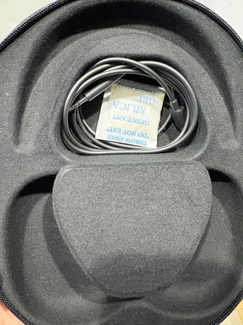 Bowers & Wilkins PX8 ワイヤレスヘッドホン ブラック