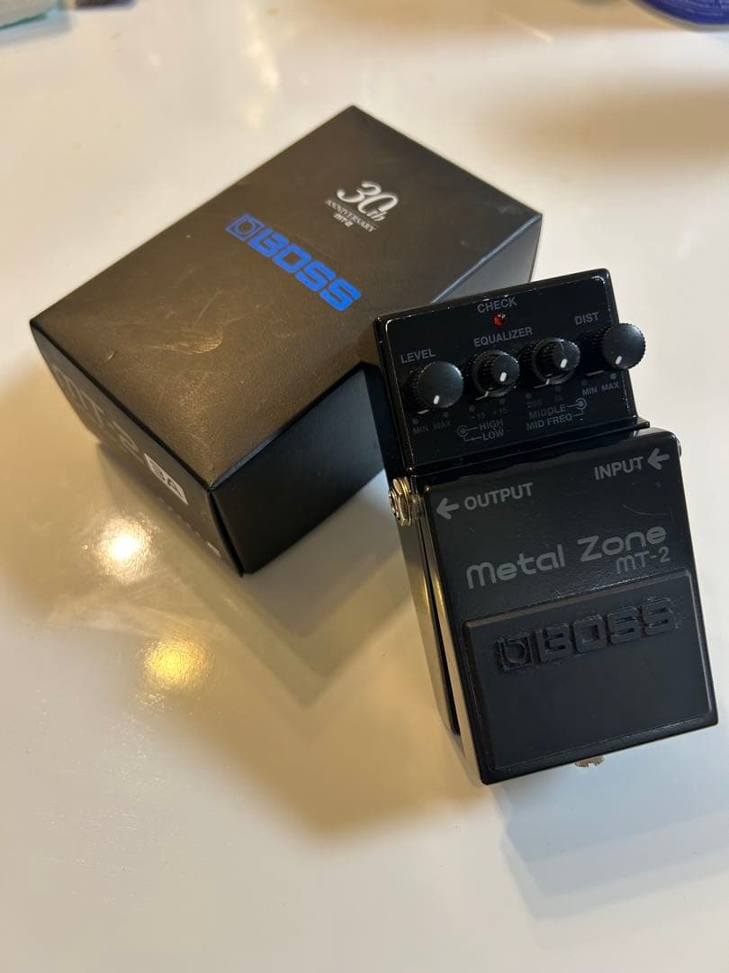 ギター BOSS MT-2 l Zorn 30th Anniversary
