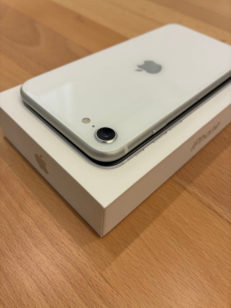 Apple iPhone se 第二世代　ジャンク品