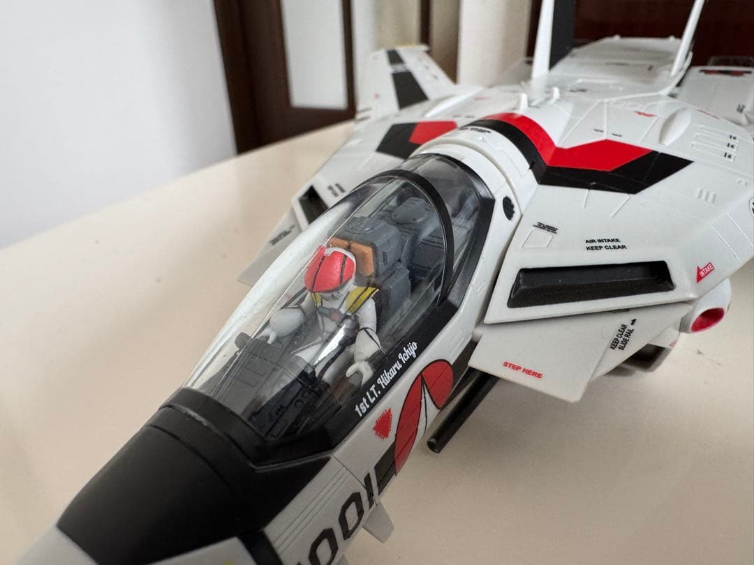 倉庫保管　バンダイ VF-1S VALKYRIE ムービーエディション