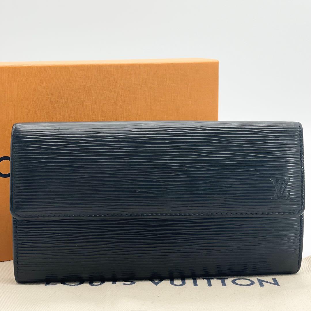ルイヴィトン　エピ　ポルトモネ　クレディ　ノワール　２つ折り　長財布
