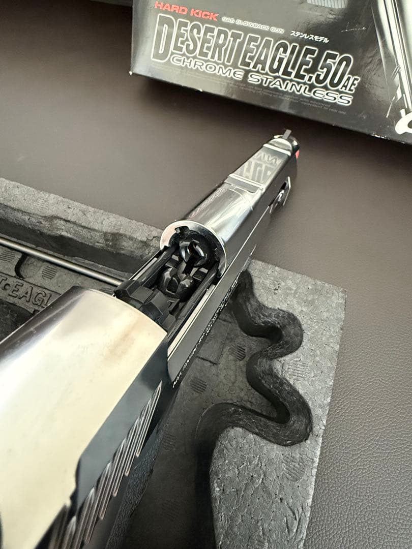 DESERT EAGLE .50 ガスガン クロームステンレス