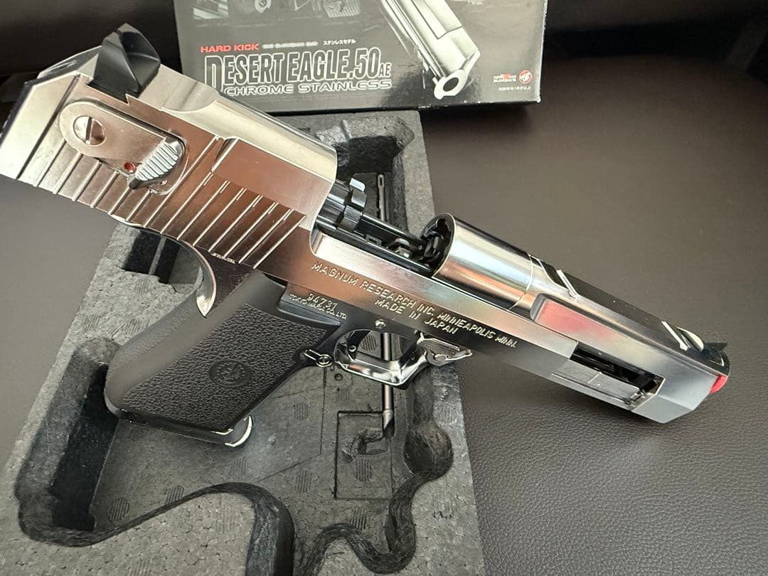 DESERT EAGLE .50 ガスガン クロームステンレス