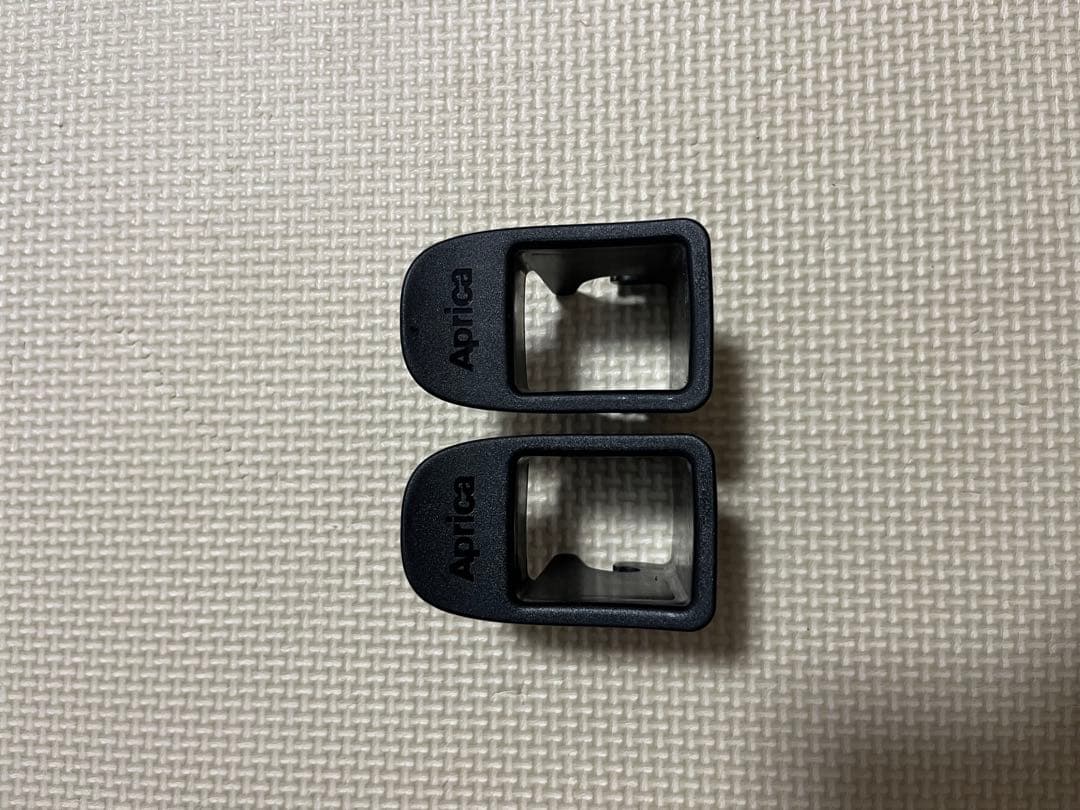 週末限定値下げ！Aprica クルリラ チャイルドシート グレー　ガイドキャップ