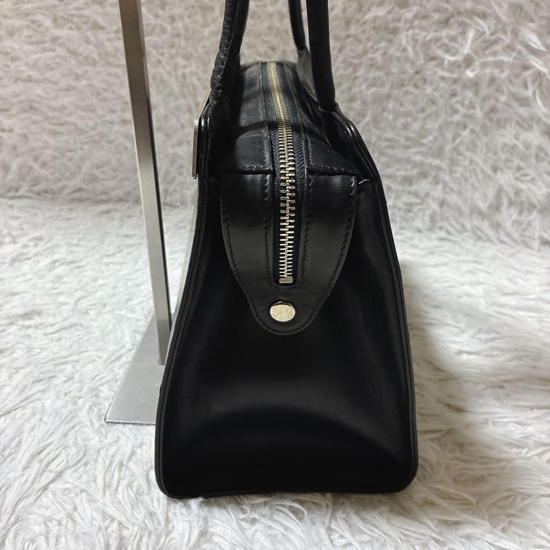 miwako ☆ ジャンポールゴルチエ　メタルプレート　ハンドバッグ　無地