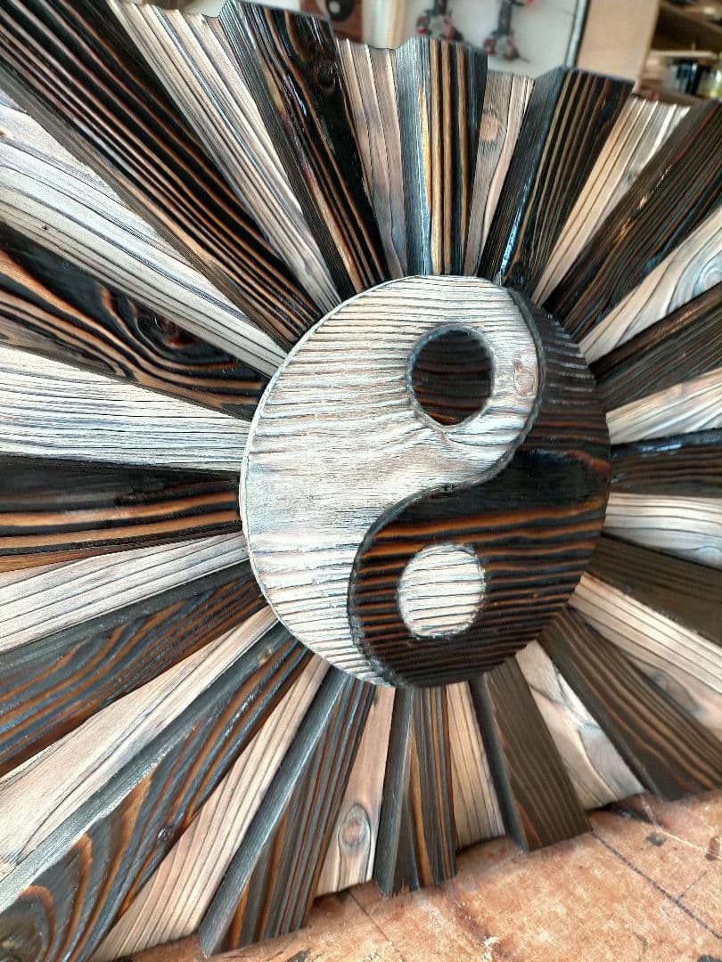 木製タペストリー