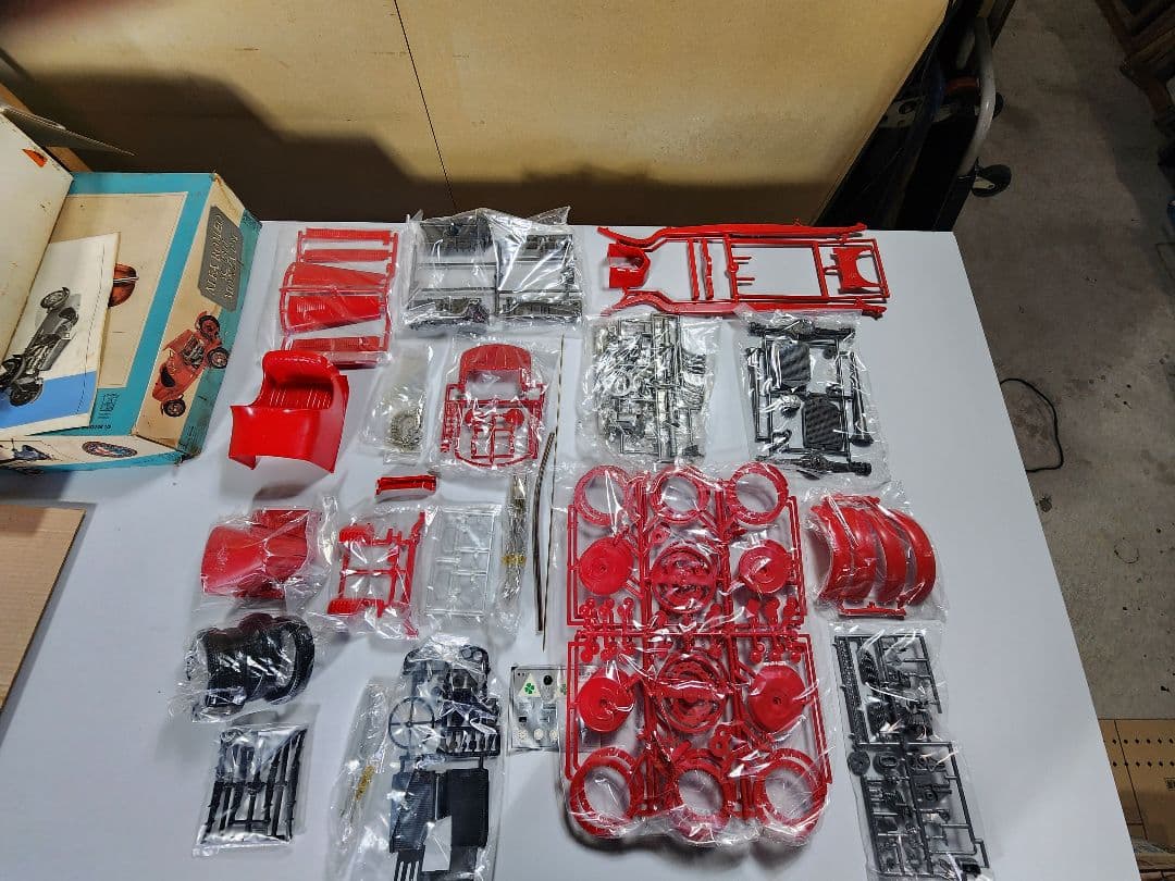 自動車 Alfa Romeo SC 2300 Monza 1931 1/18