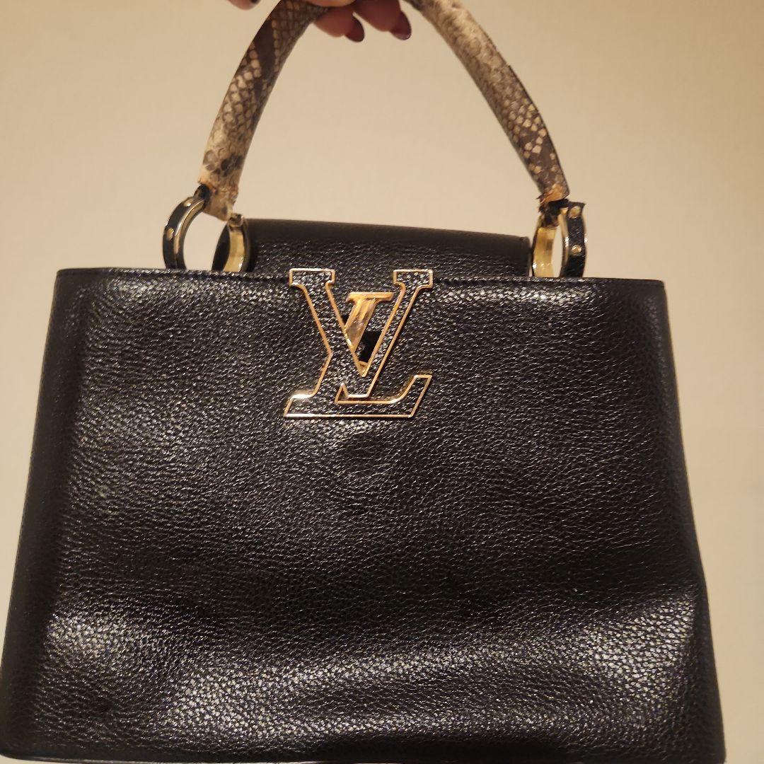 Louis Vuitton 黒 レザー ショルダーバッグ