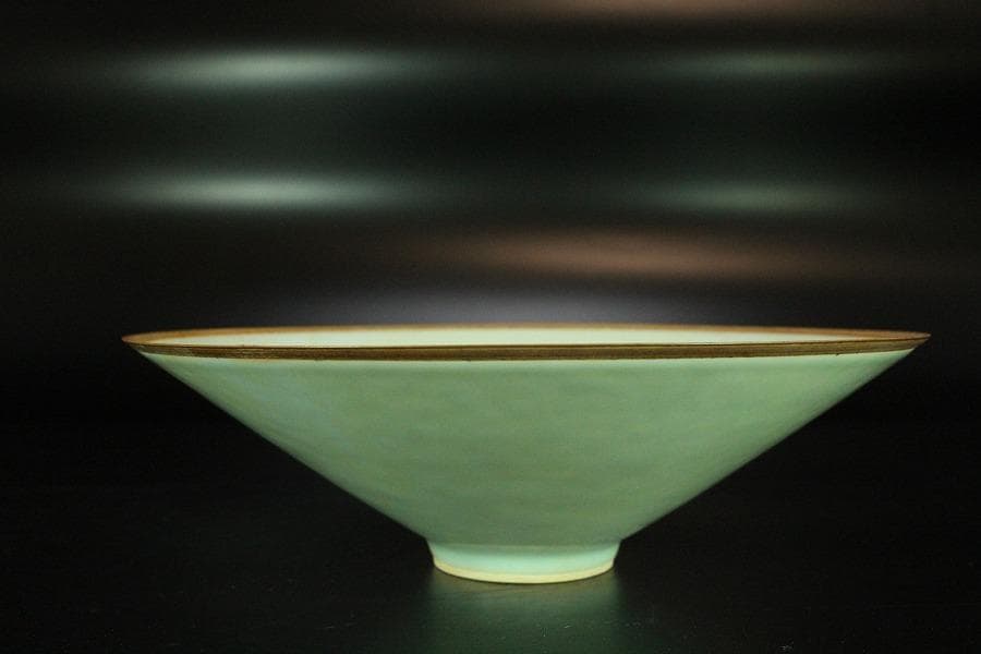 中国美術 青白磁 陽刻 鳳紋 碗 φ20cm(K-LC194)