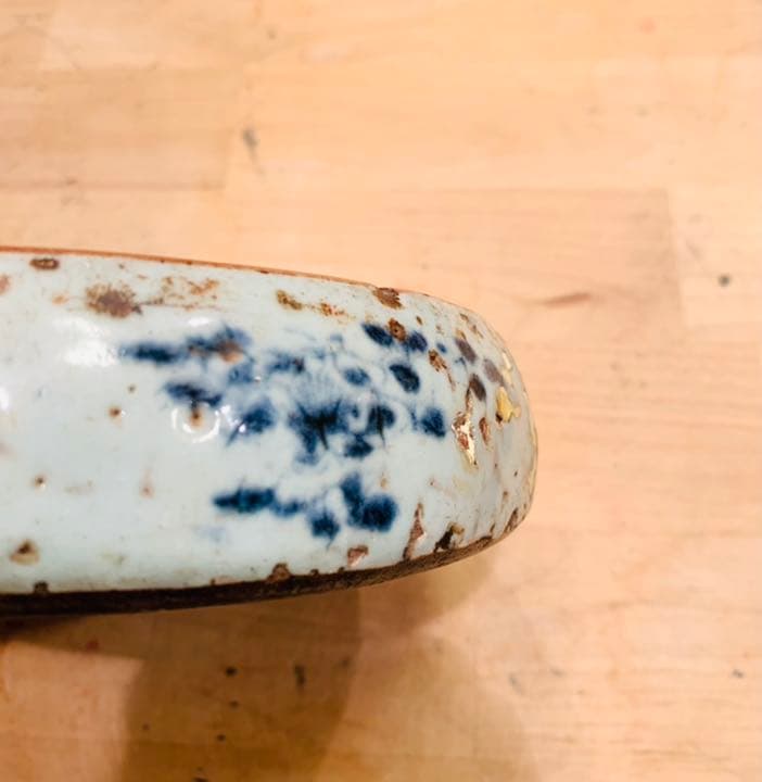 【清末民初】　景徳鎮青花唐草文円瓷硯